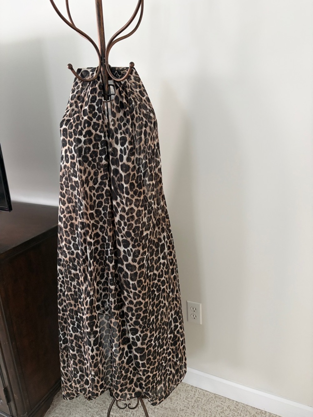 Fabulous Leopard Wrap to Wear Several Ways